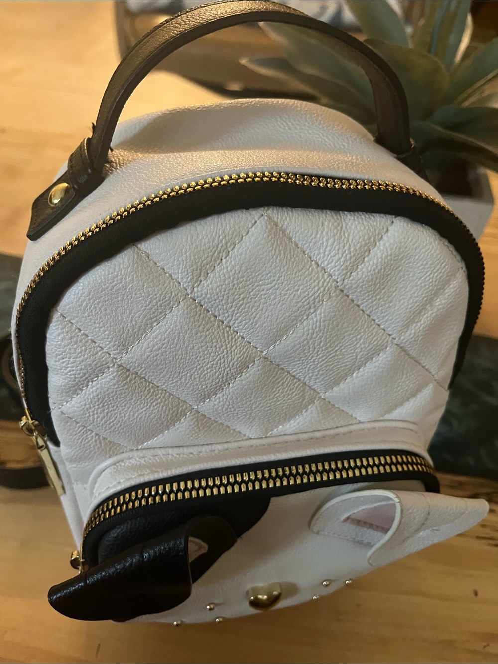 Betsey Johnson White Quilted Puppy Dog Mini Backpack with Black & Pink Dog Ears - Picture 7 of 13
